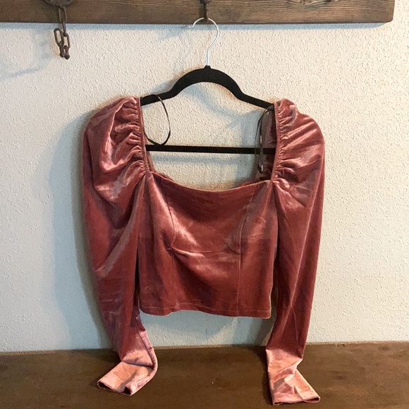 Velvet top - Picture 1 of 2